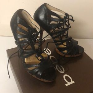 Jenae leather Bebe lace up sandals size 7 wooden heel